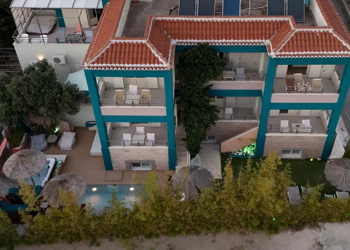 Sun George מלון דירות 3*