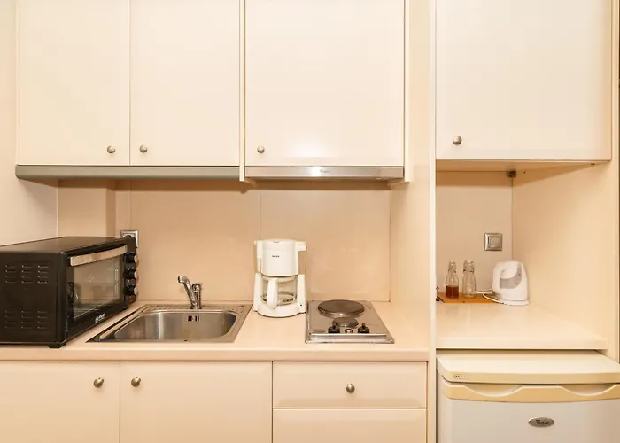 Sun George מלון דירות 3*