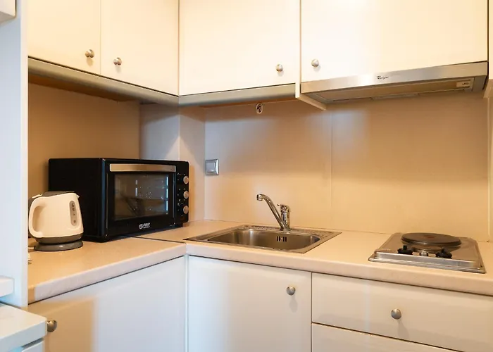 Sun George מלון דירות 3*